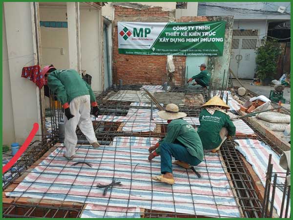 lắp đạt thép móng